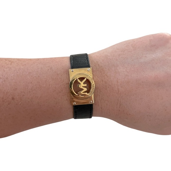 MICHAEL KORS • Black Leather Gold Logo Adjustable Bracelet - Picture 6 of 12